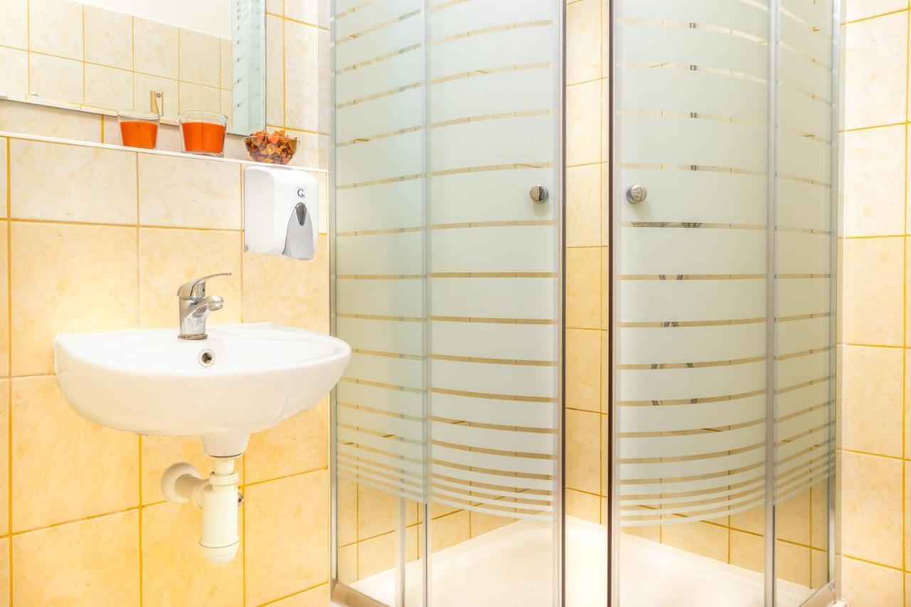 Hotel Zannam Брно Экстерьер фото