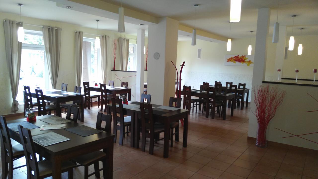 Hotel Zannam Брно Экстерьер фото